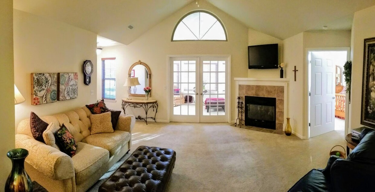 Primary Photo - N70W15476 Amberleigh Cir