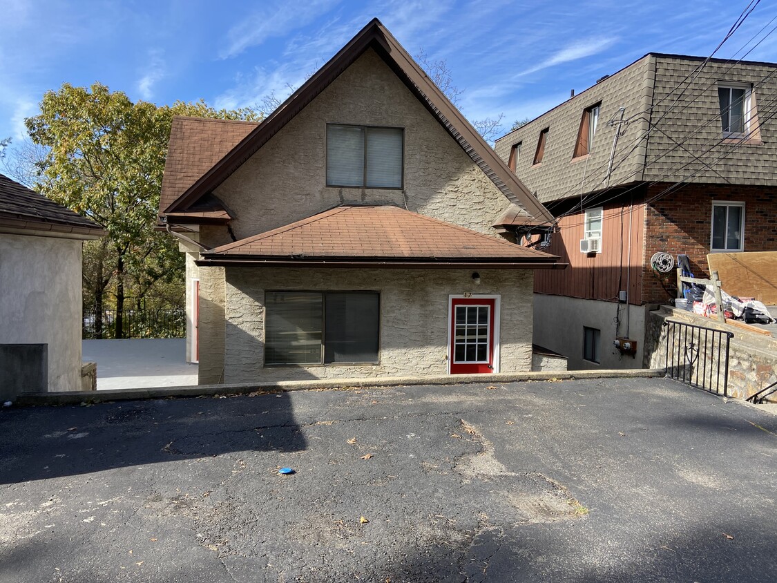 Front of house - 17 Washington Ave N