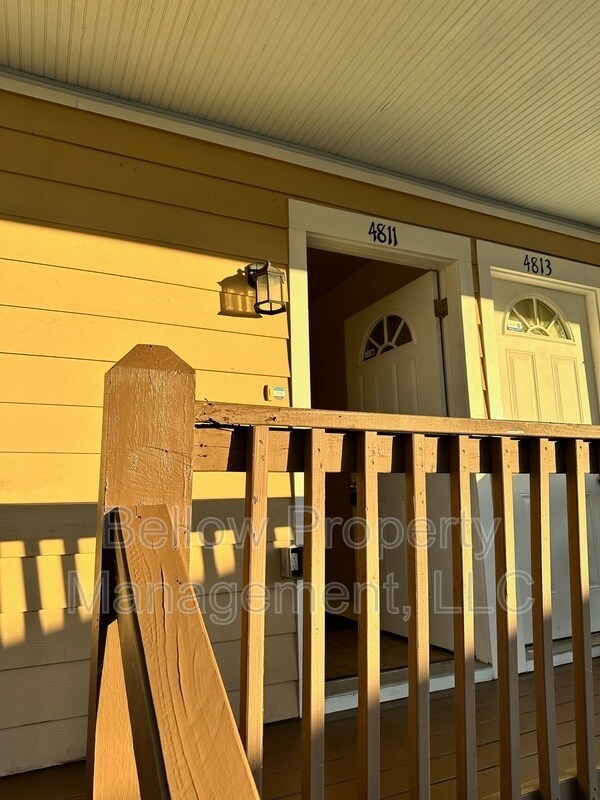 4811 Thrush St, Metairie, LA 70001 Condo for Rent in Metairie, LA