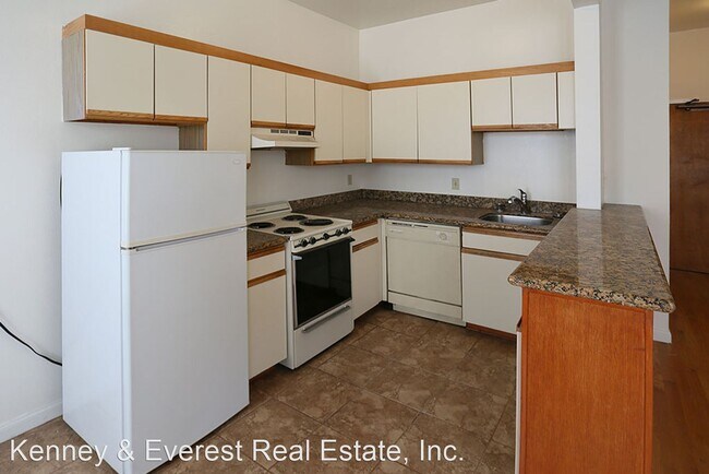 Building Photo - Studio, 1 bath House - 685 McAllister #212