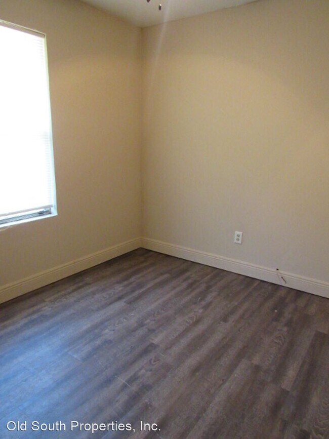 Building Photo - 2 br, 1 bath House - 1731 Knight Drive