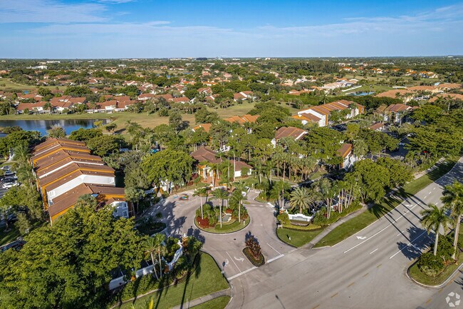 Foto del edificio - The Fairways of Carolina