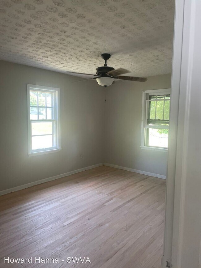 Building Photo - 3 br, 1 bath House - 1256 Forest Avenue