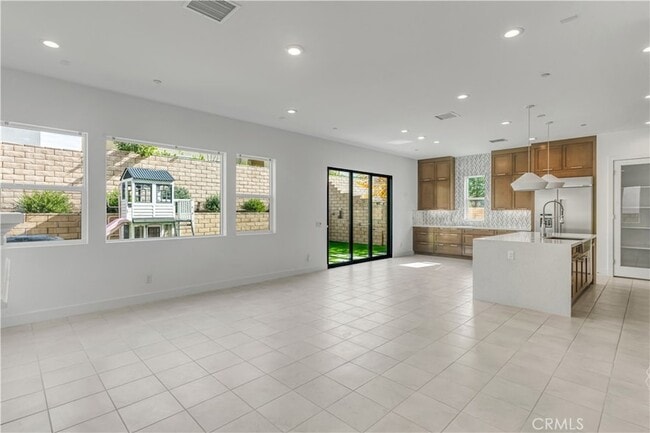 Building Photo - 19292 Merryweather Dr