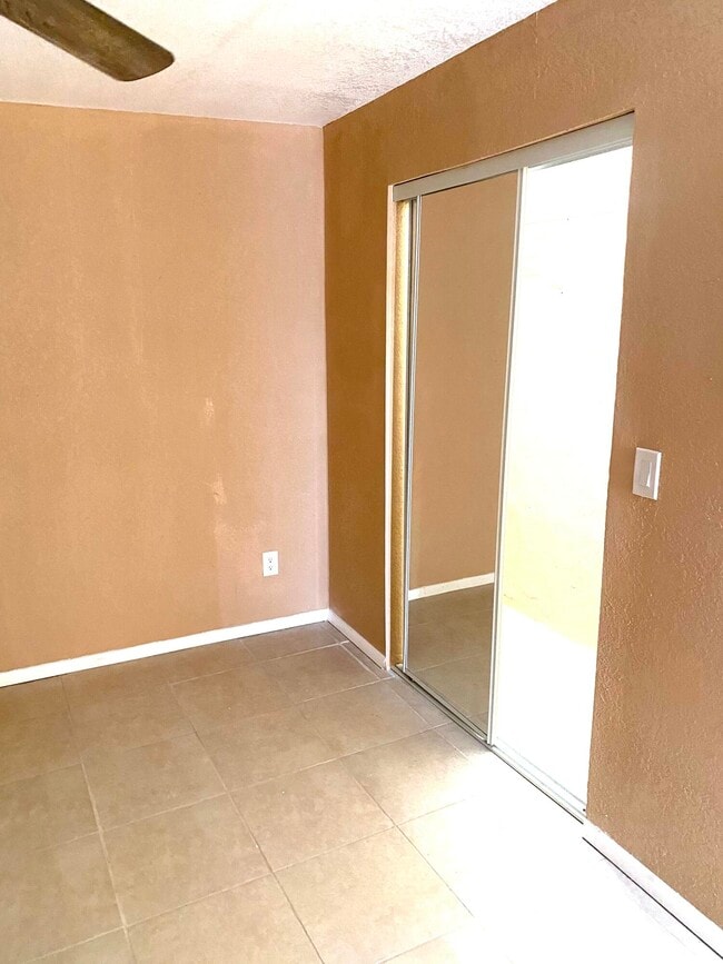 Building Photo - 5850 Orange Rd