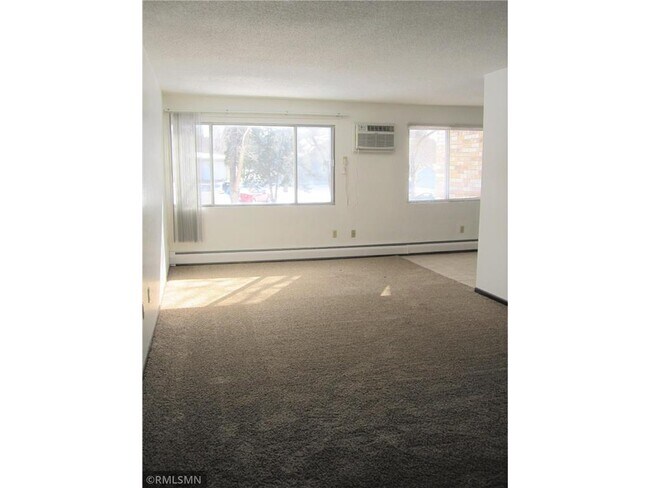 Foto del edificio - 539 S Wasson Ln