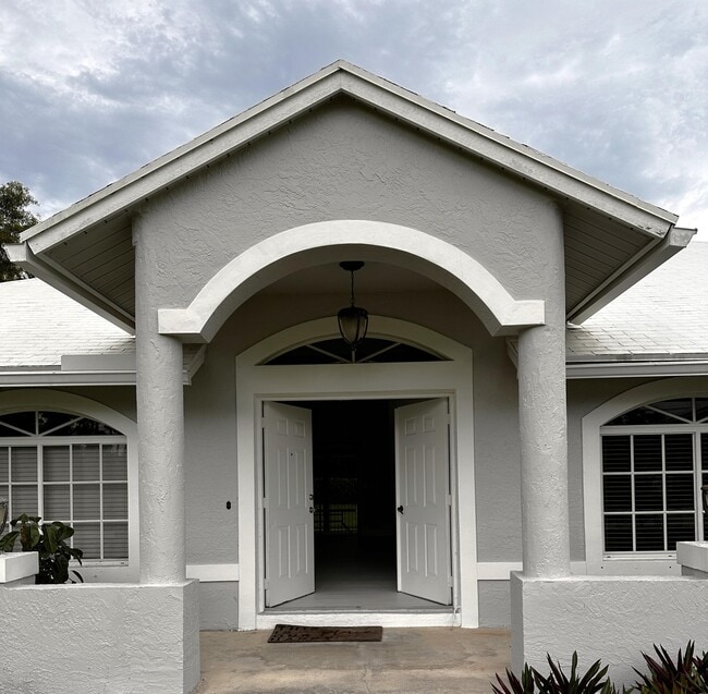 Building Photo - 13576 48th Ct N