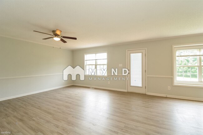 Building Photo - 3 br, 2 bath House - 133 Lansing Dr