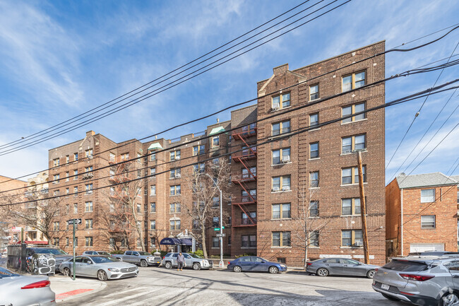 Building Photo - 4035 Ithaca St