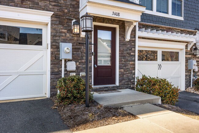 Building Photo - 3408 Montague St