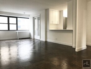 Building Photo - East 16th Street