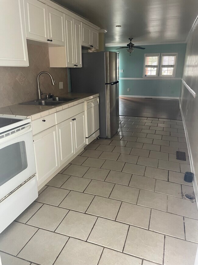 Foto del edificio - 408 Calhoun Dr