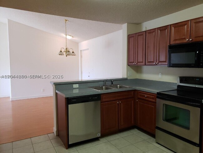 Building Photo - 10105 W Sunrise Blvd