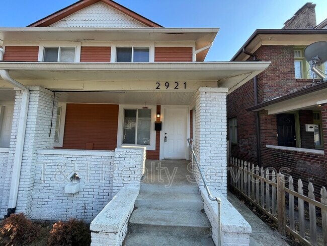 Foto del edificio - 2921 N Delaware St