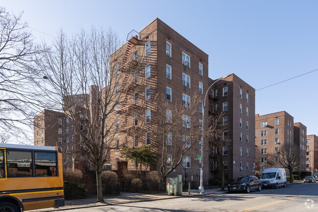 Building Photo - 3310 Avenue H