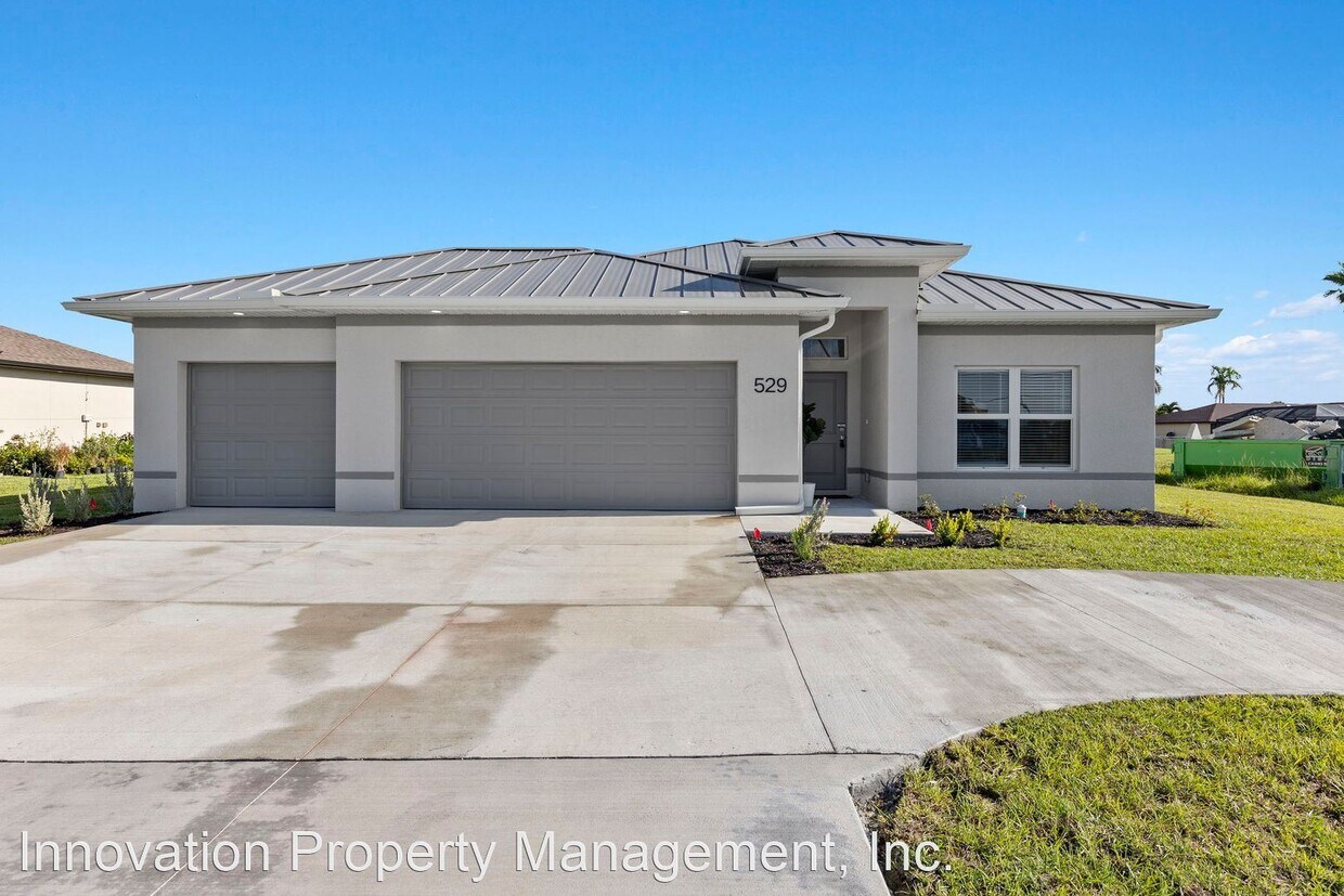 Primary Photo - 4 br, 2 bath House - 529 Tropicana Pkwy E