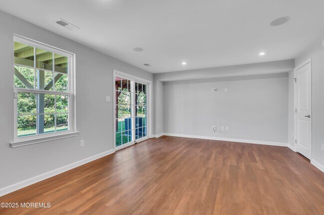 Building Photo - 201 Rio Grande Dr