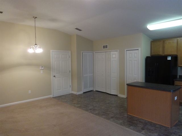 Building Photo - 6421 Pinewood Hills Dr