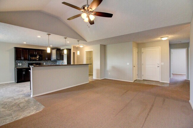 Foto del edificio - 4 Bedroom Home in Ozark!