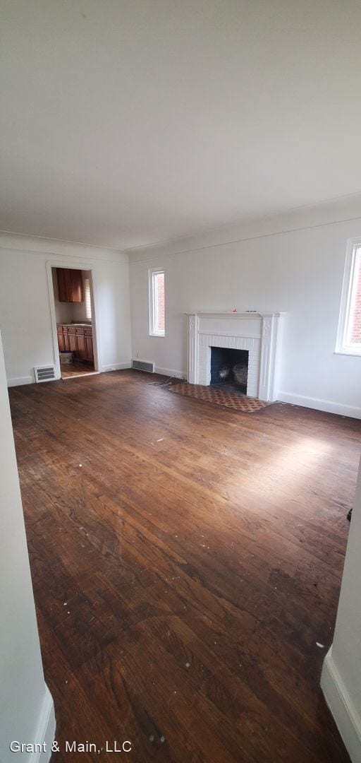 Building Photo - 2 br, 1 bath House - 11828 College