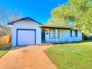 Building Photo - 937 N Locust Ln