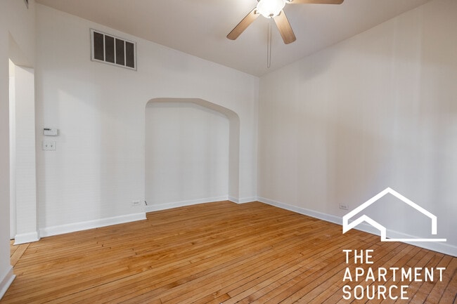 Building Photo - 2130 W Concord Pl