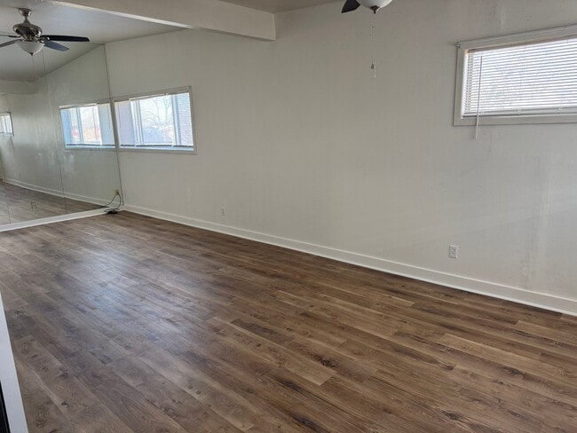 Foto del edificio - 4411 44th St