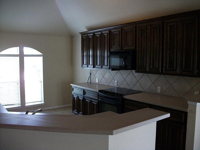 Foto del edificio - 2018 Shore Breeze Dr