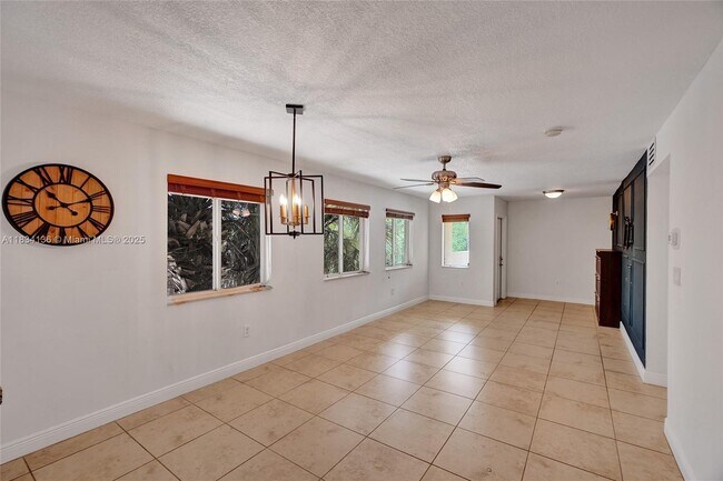 Foto del edificio - 6235 SW 47th Manor