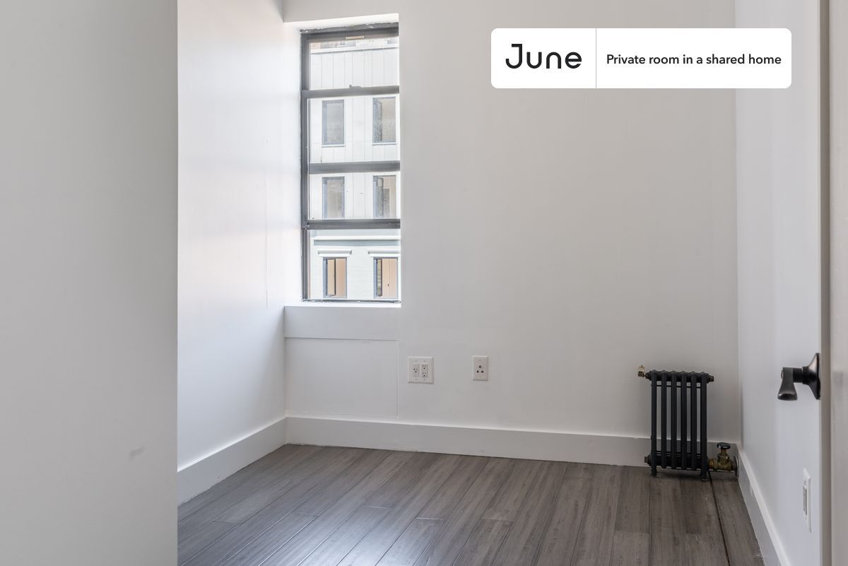 Room in Shared 2 bed/1 bath home - Room in Shared 2 bed/1 bath home