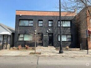 Building Photo - 1824 W 35th St