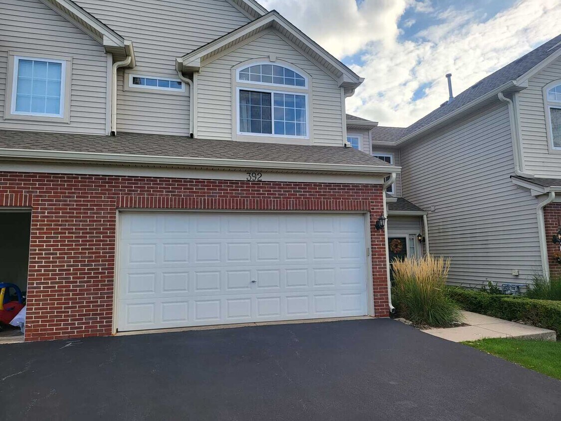 Foto principal - 392 Abington Woods Dr