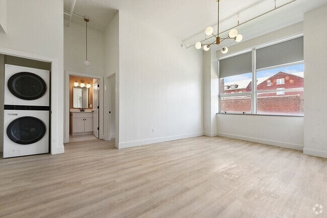 Building Photo - The Benedict