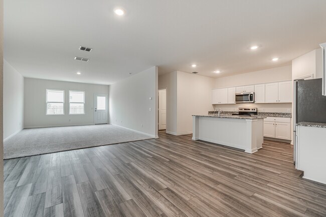 Foto del edificio - 14722 Maple Ter