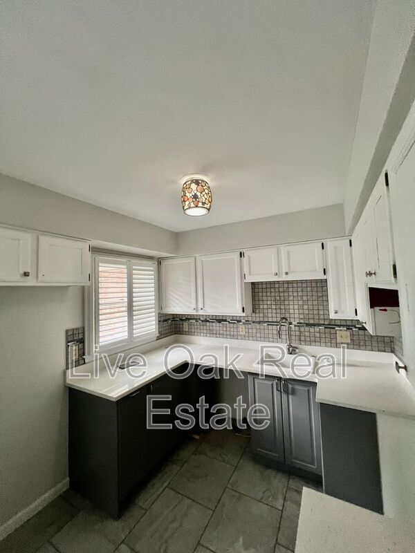 Foto del edificio - 103 N Thalia Road