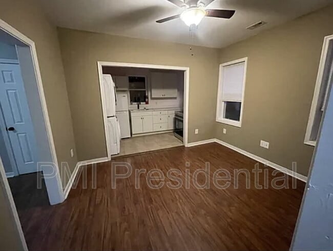 Foto del edificio - 2929 Garland Ave