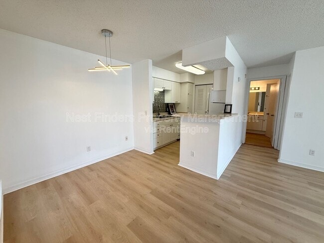 Building Photo - 10200 Belle Rive Blvd