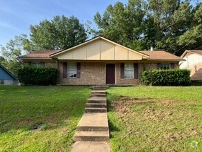 Building Photo - 1206 Chad St