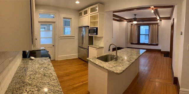 Primary Photo - 258 Thurman Ave