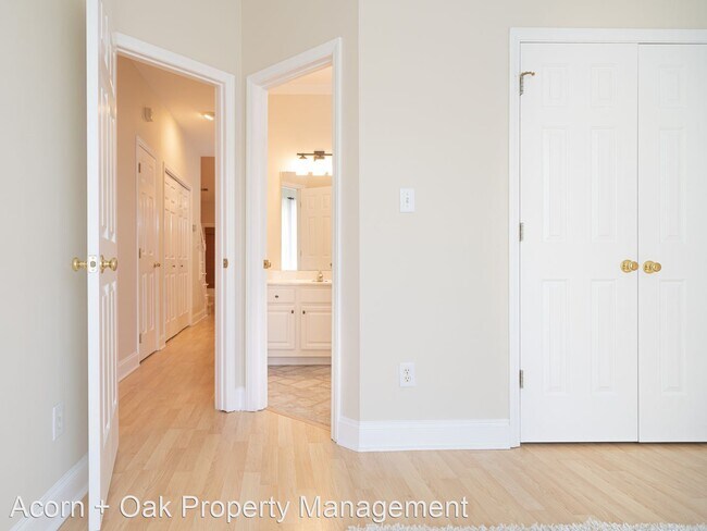 Foto del edificio - 2 br, 2 bath House - 402 Whitmore