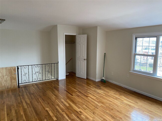 Building Photo - 245-20 149th Rd