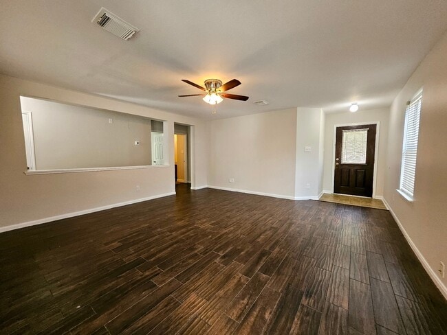 Foto del edificio - 18315 Fair Grange Ln