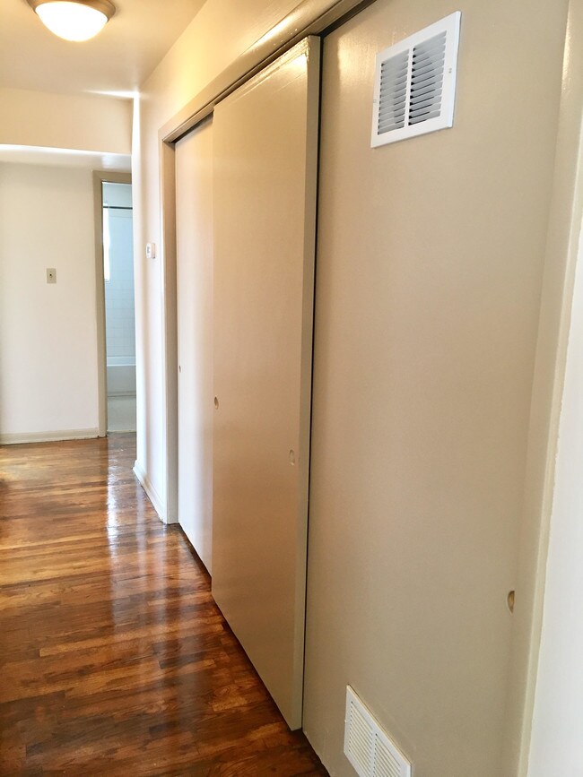 Shamrock Apartments Apartments Indianapolis, IN