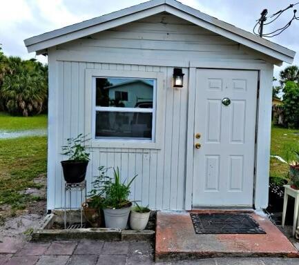 Foto del edificio - 850 SW 9th St