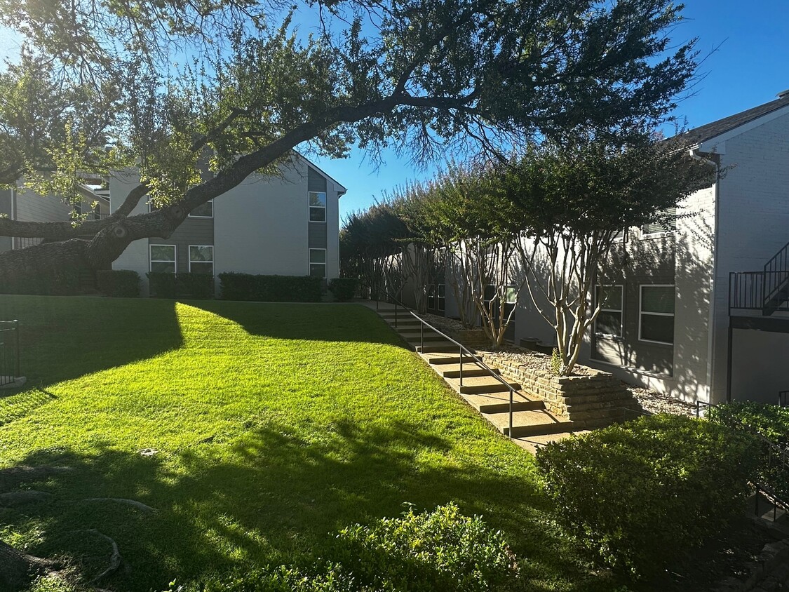 Place at Westover Hills Apartments in Fort Worth, TX