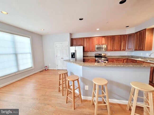 Foto del edificio - 3960 Addison Woods Rd