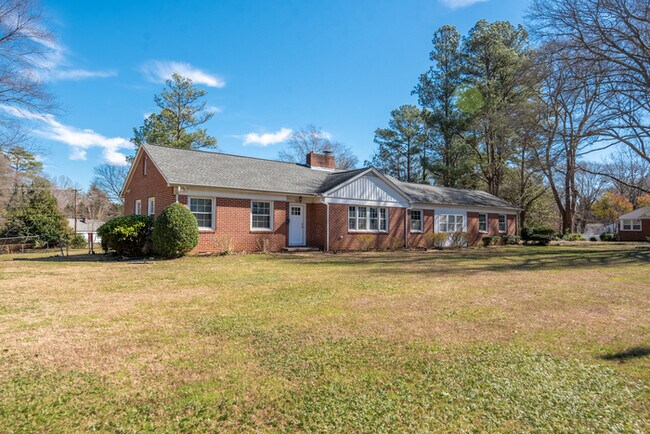 Foto del edificio - 804 Townsend Ave