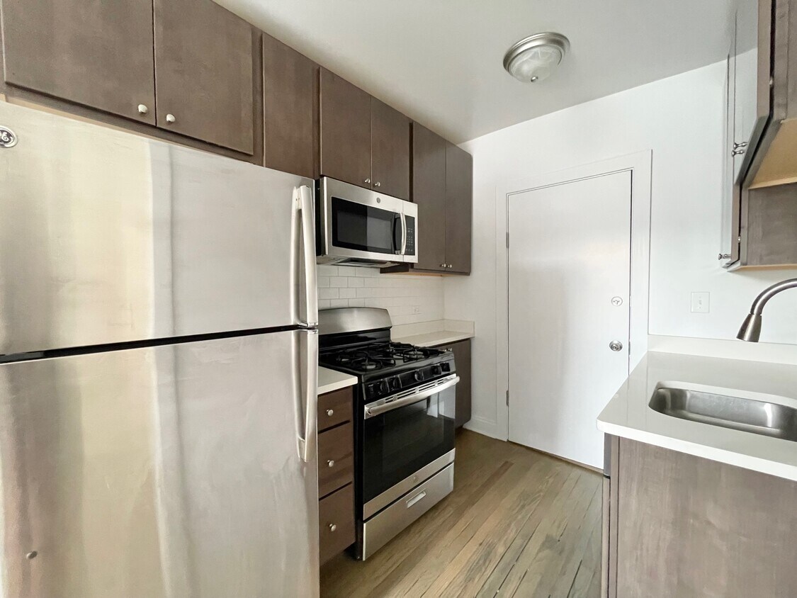 2639 N Spaulding Ave Unit 3W, Chicago, IL 60647 2639 N Spaulding Ave