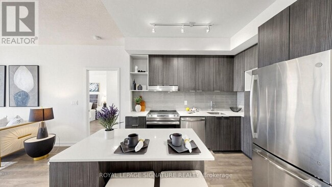 Building Photo - 2520 Eglinton Ave W