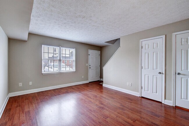 Building Photo - 133 Walker St